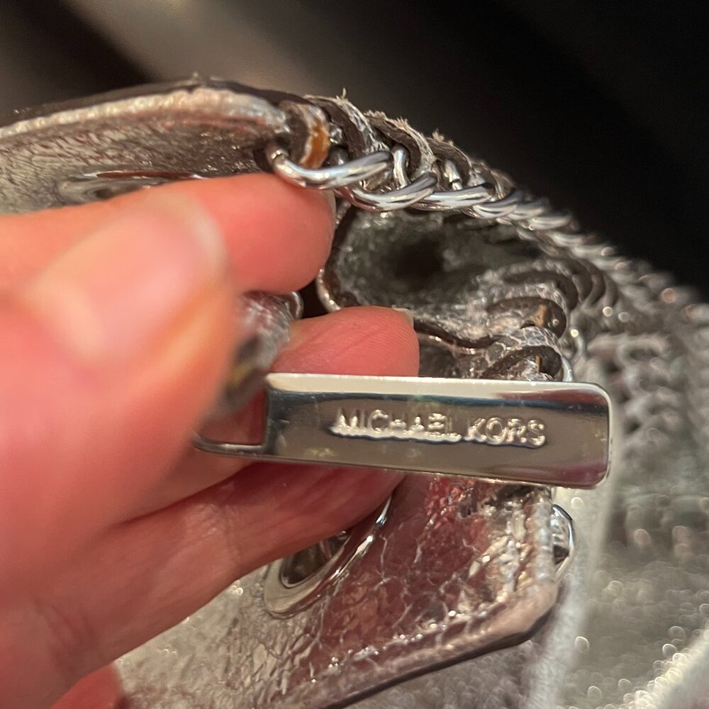 HOST PICK, Design Posh Party — Michael Kors Metallic Silver Shoulder Bag - Picture 7 of 9